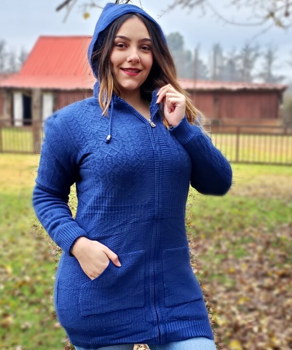 Chaleco azul con gorro interior